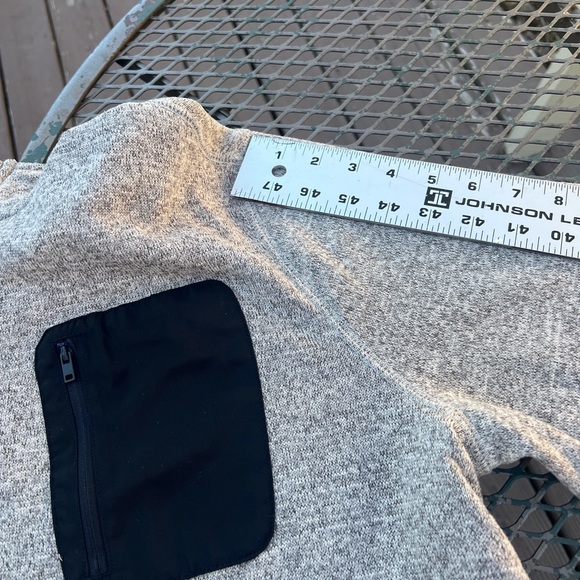 Urban Pipeline Fleece Sweater, quarter zip with Black pocket and trim XL - Men’s - Picture 5 of 8